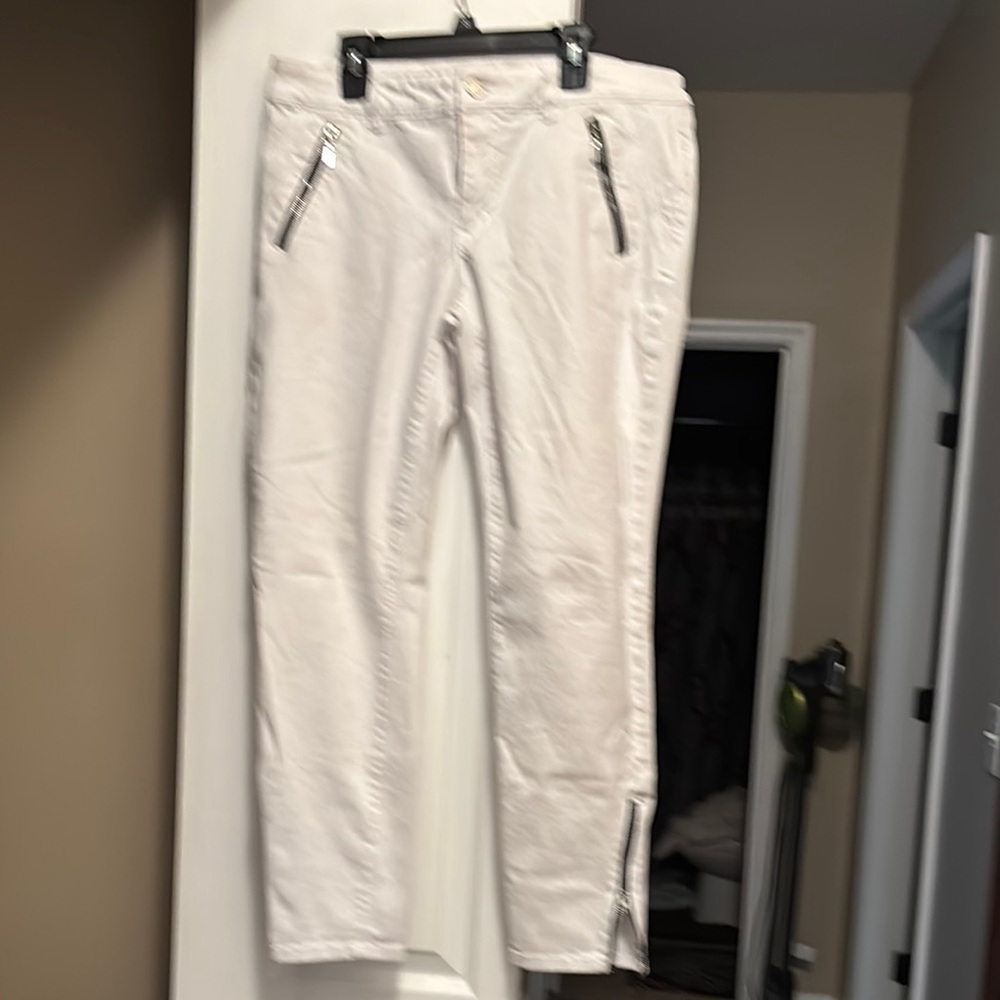 White House Black Market Women's Skinny Jeans - White